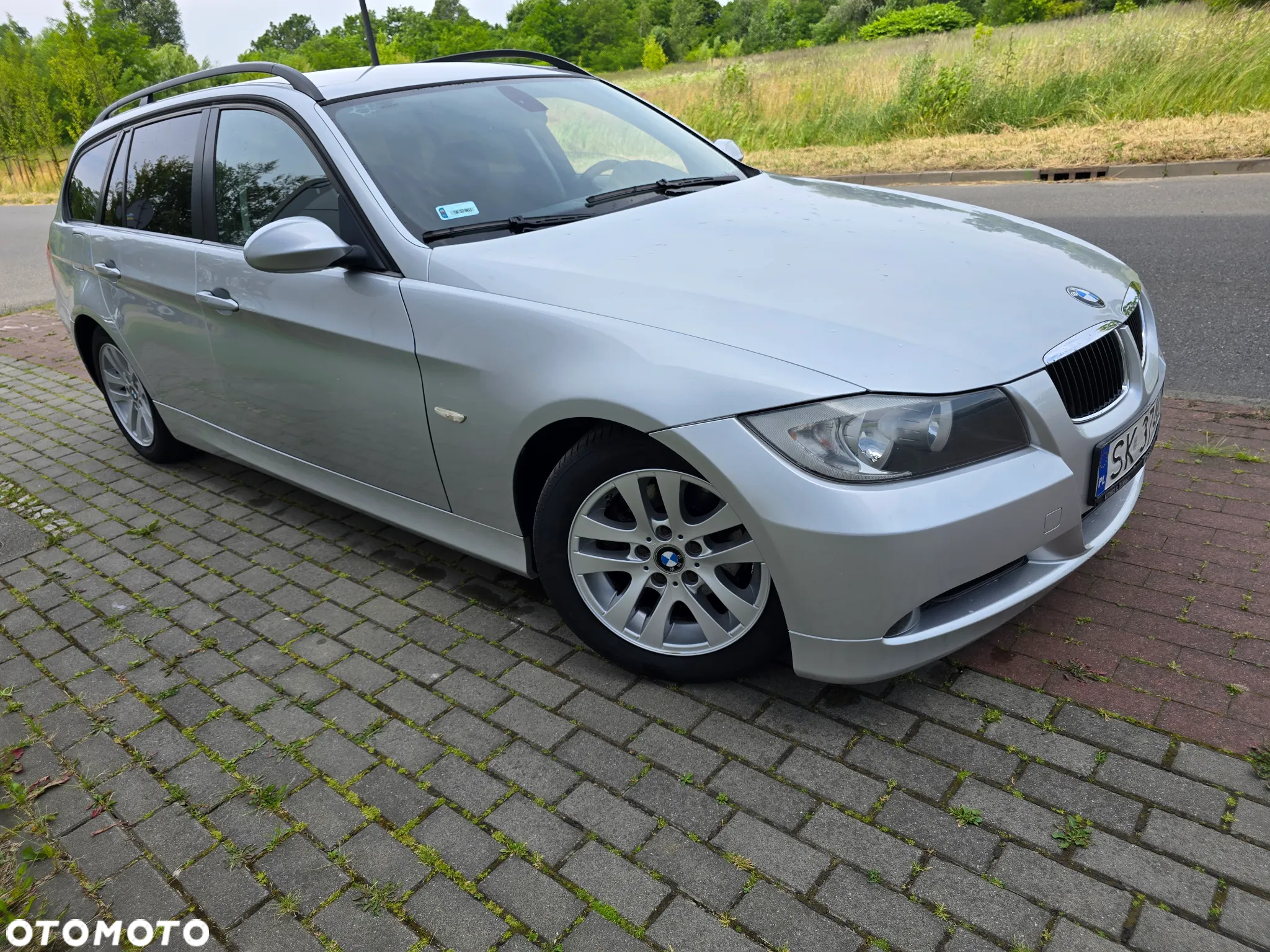 BMW Seria 3 320i Touring - 9