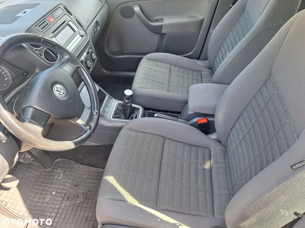 Volkswagen Golf Plus - 17