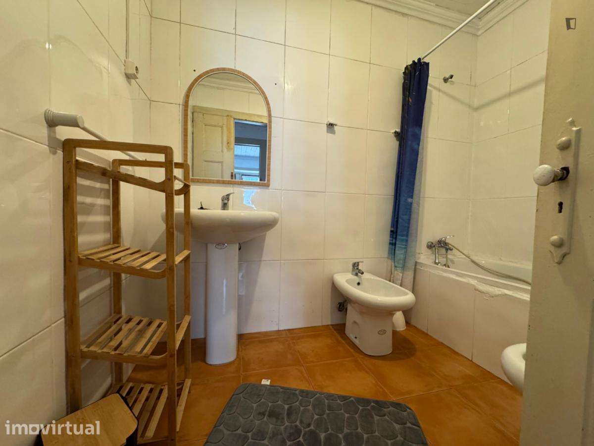 Quarto - localizado em São Jerónimo Coimbra - Grande imagem: 3/8