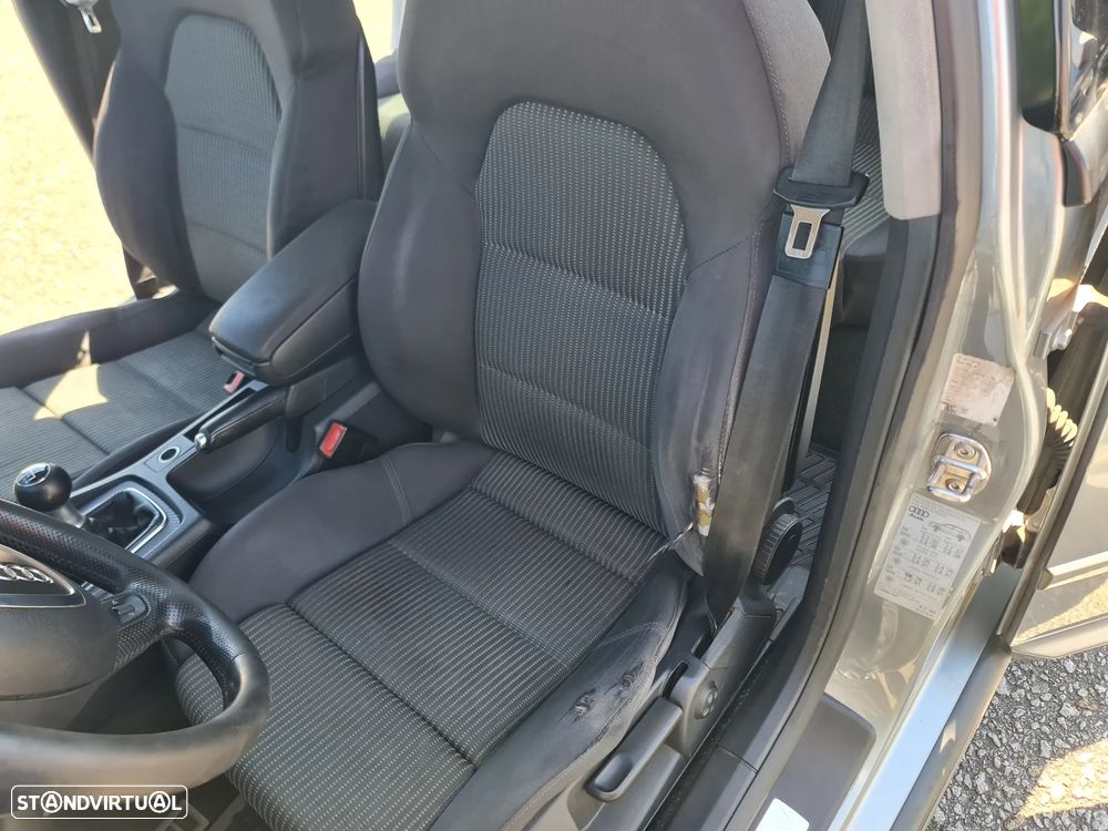 Audi A4 Avant 2.0 TDI Sport - 13