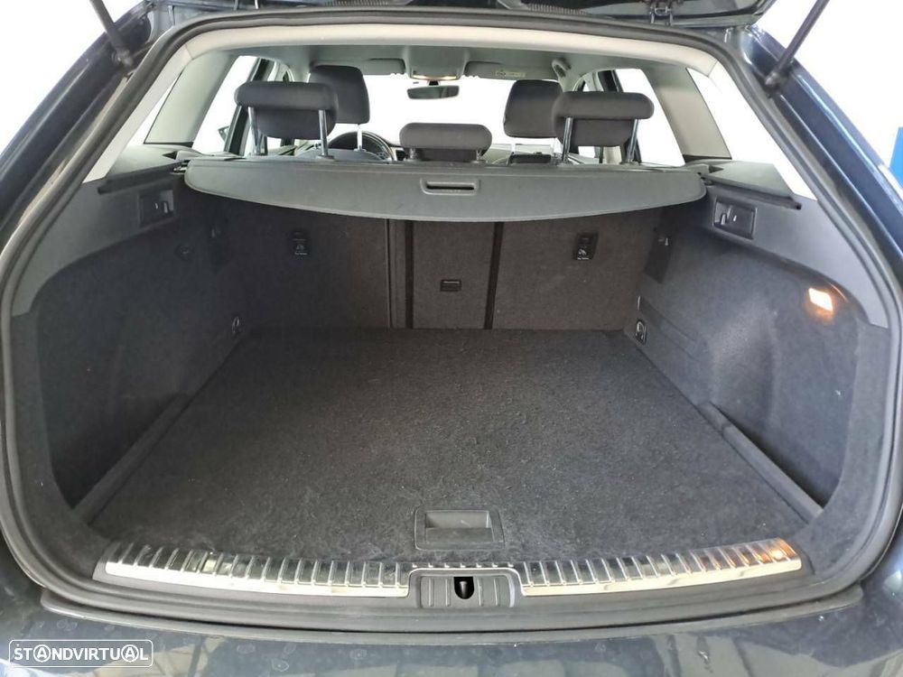 SEAT Leon 1.6 TDI Style DSG S/S - 6