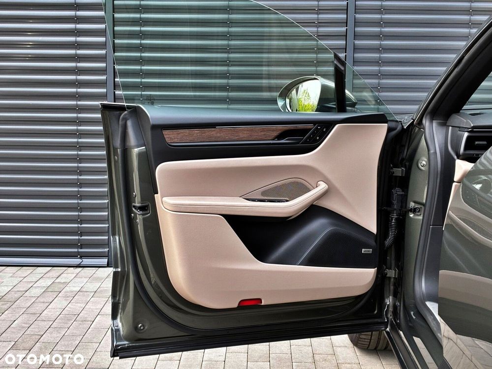 Porsche Macan - 20