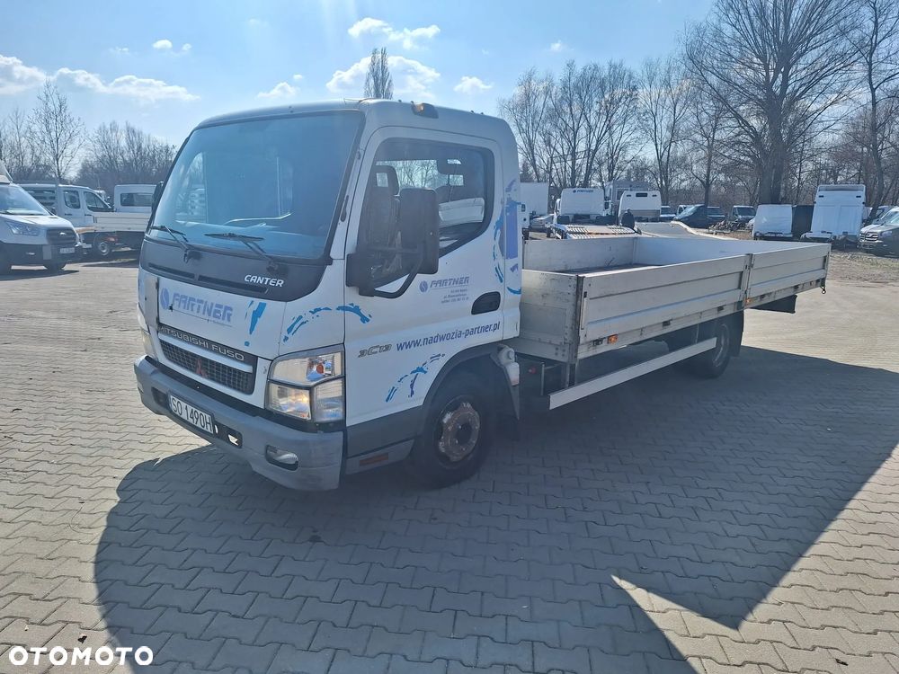 Mitsubishi Canter - 2