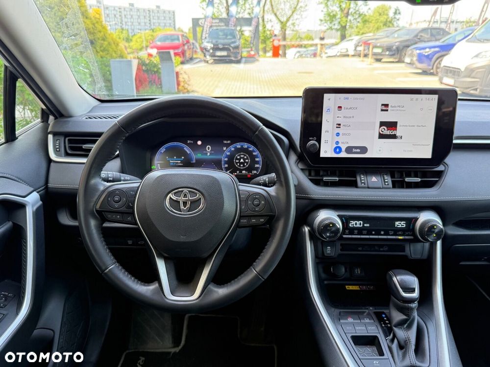 Toyota RAV4 - 16