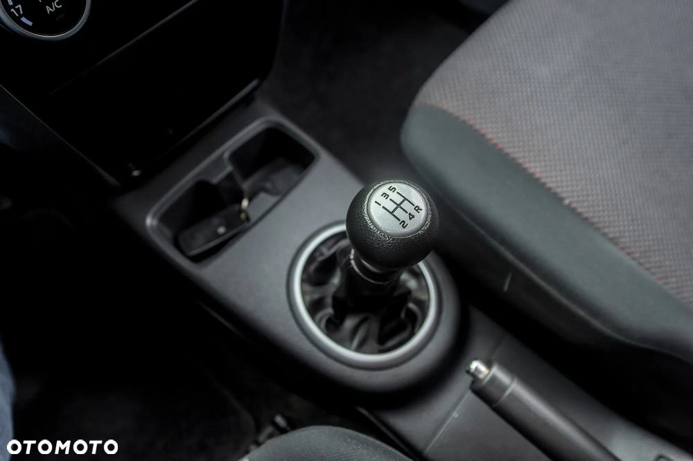 Suzuki SX4 1.6 GS / Premium - 32