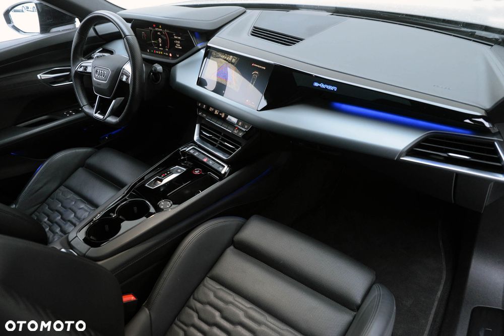 Audi e-tron GT - 36