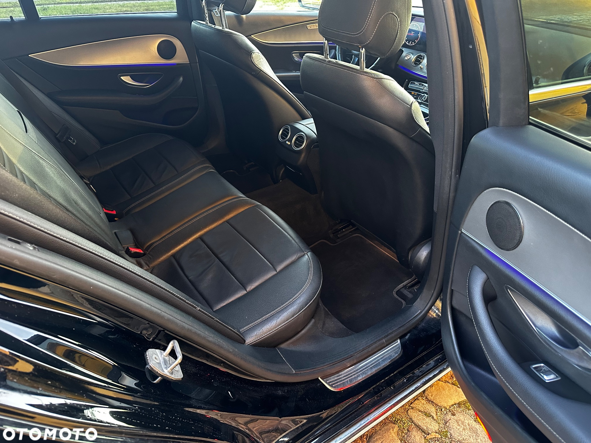 Mercedes-Benz Klasa E 200 d 9G-TRONIC - 15