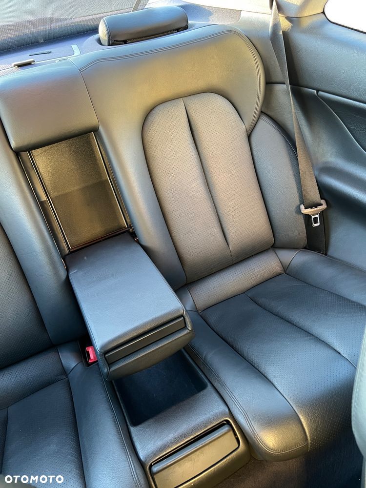 Mercedes-Benz CLK - 7