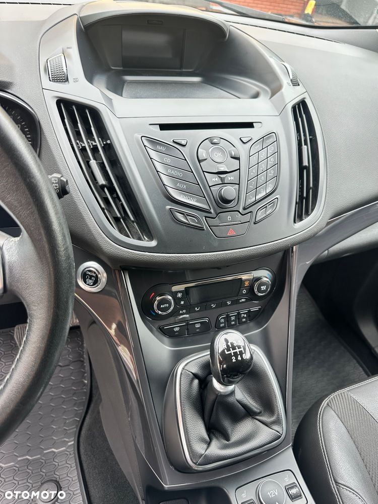 Ford Kuga 1.6 EcoBoost 2x4 Titanium - 19