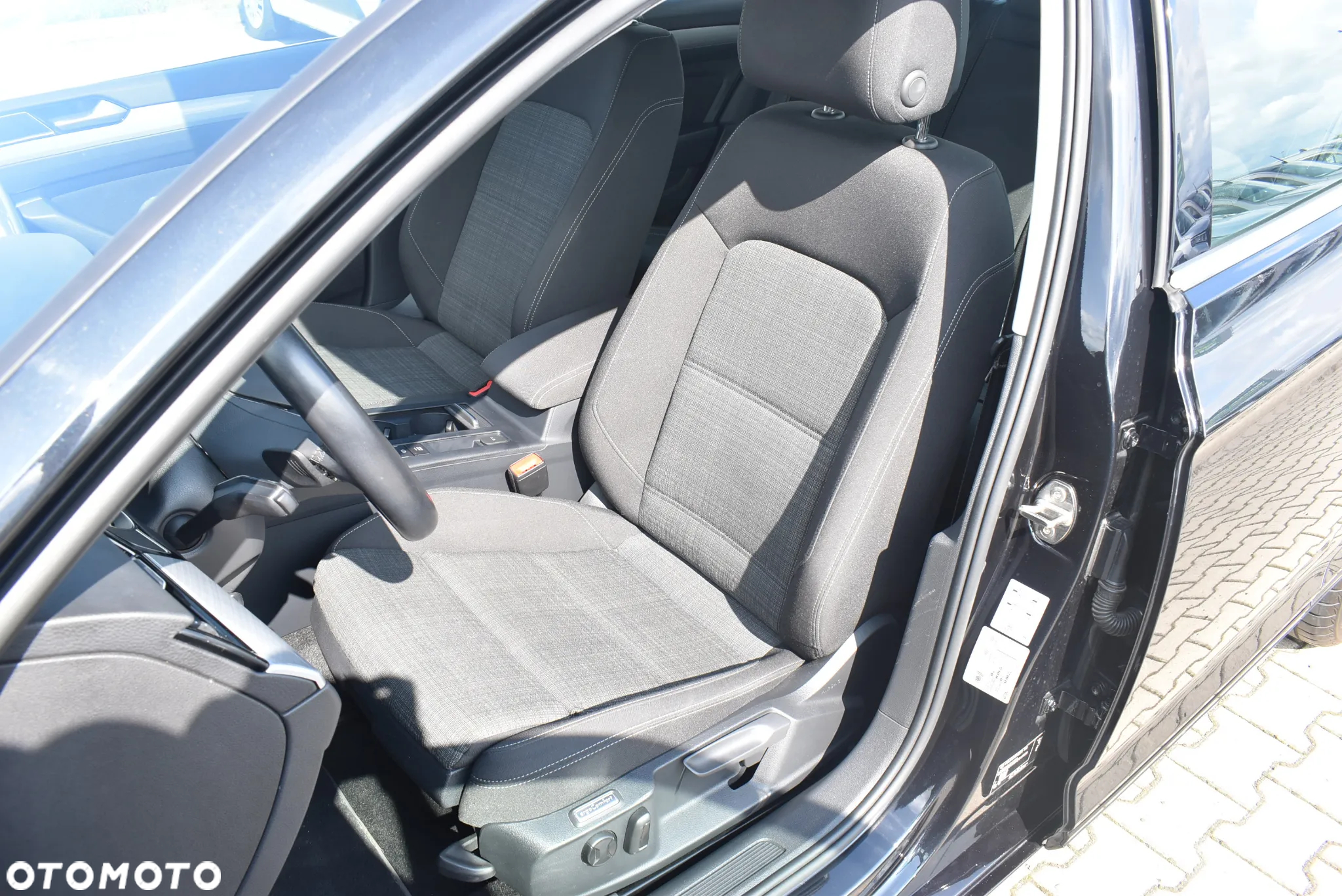 Volkswagen Passat 1.5 TSI EVO Business DSG - 11