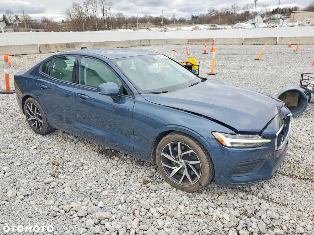 Volvo S60 T6 AWD Momentum Pro - 4