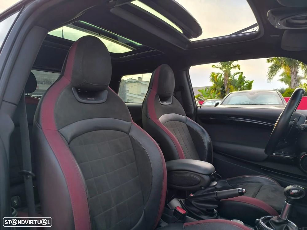 MINI 3 Portas John Cooper Works Aut. - 30
