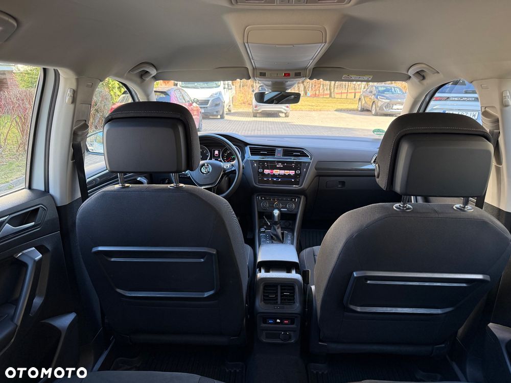 Volkswagen Tiguan - 12