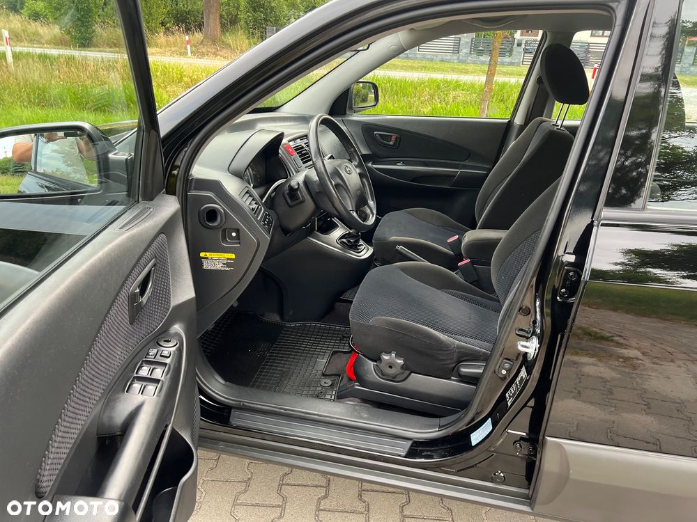 Hyundai Tucson 2.0 CRDi 2WD GLS - 22