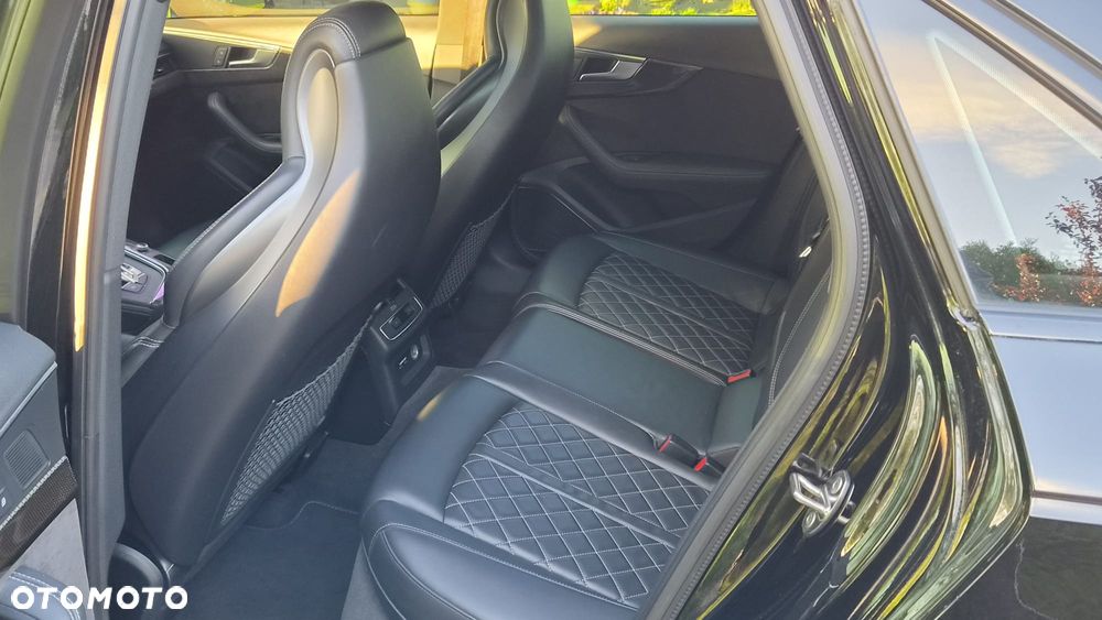 Audi S4 Limousine - 19