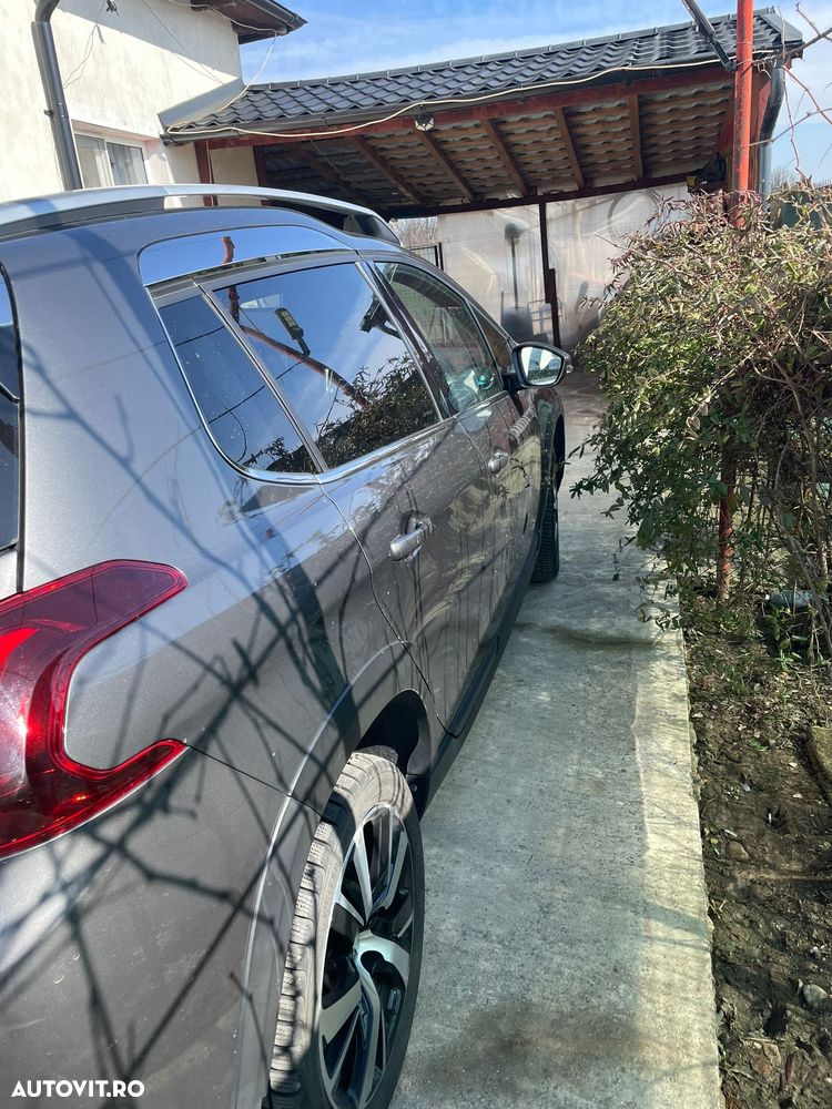 Peugeot 2008 1.2 PureTech Turbo S&S Allure - 7