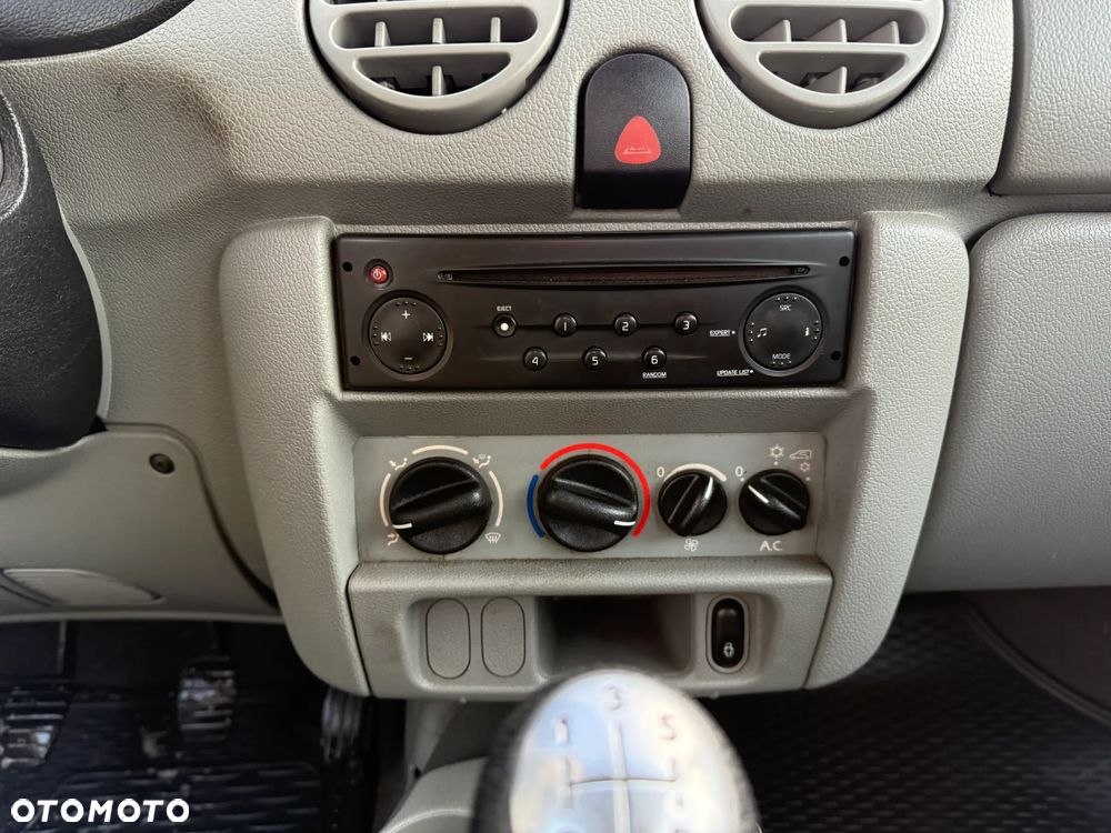 Renault Kangoo 1.5 dCi Helios - 12