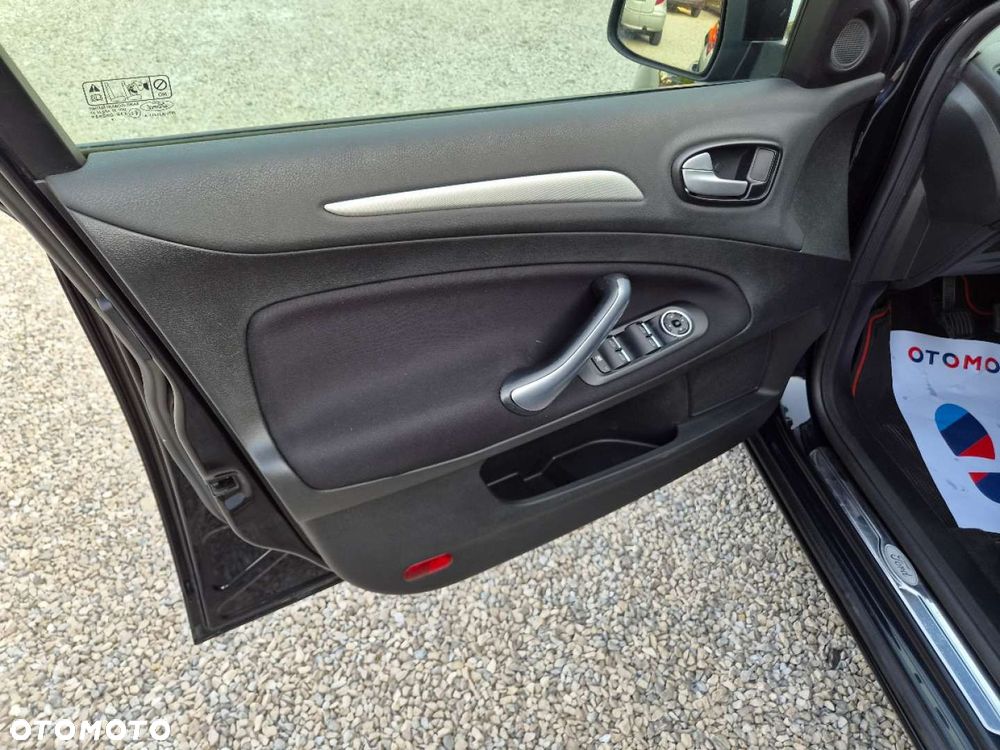 Ford Mondeo 2.0 TDCi Titanium - 14