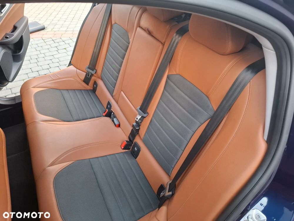 Alfa Romeo Giulia 2.2 D Turbo Super - 17