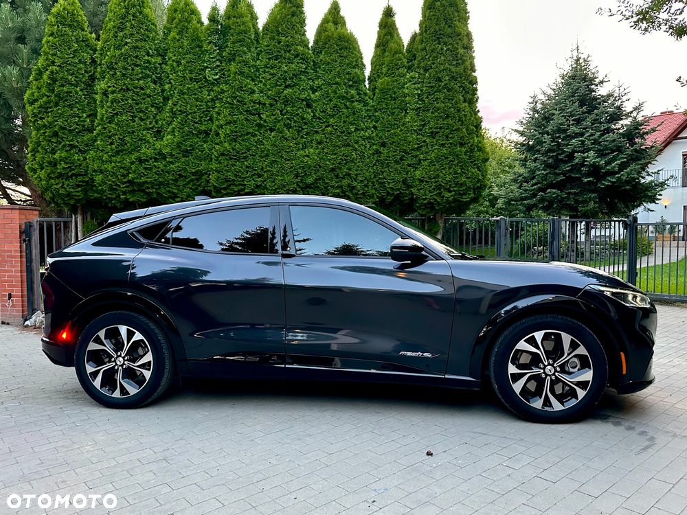 Ford Mustang Mach-E PREMIUM - 27