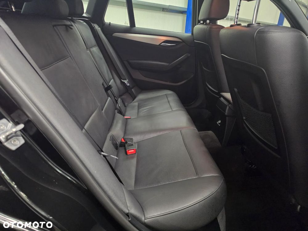 BMW X1 xDrive18d Sport Line - 31