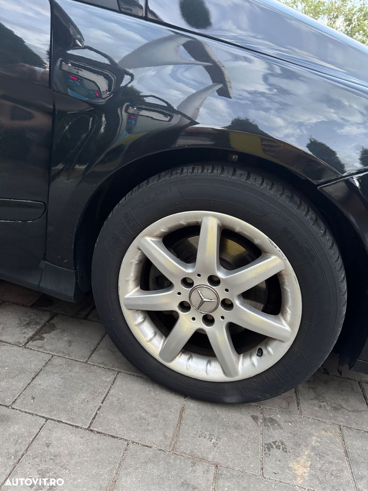 Mercedes-Benz B 180 - 8