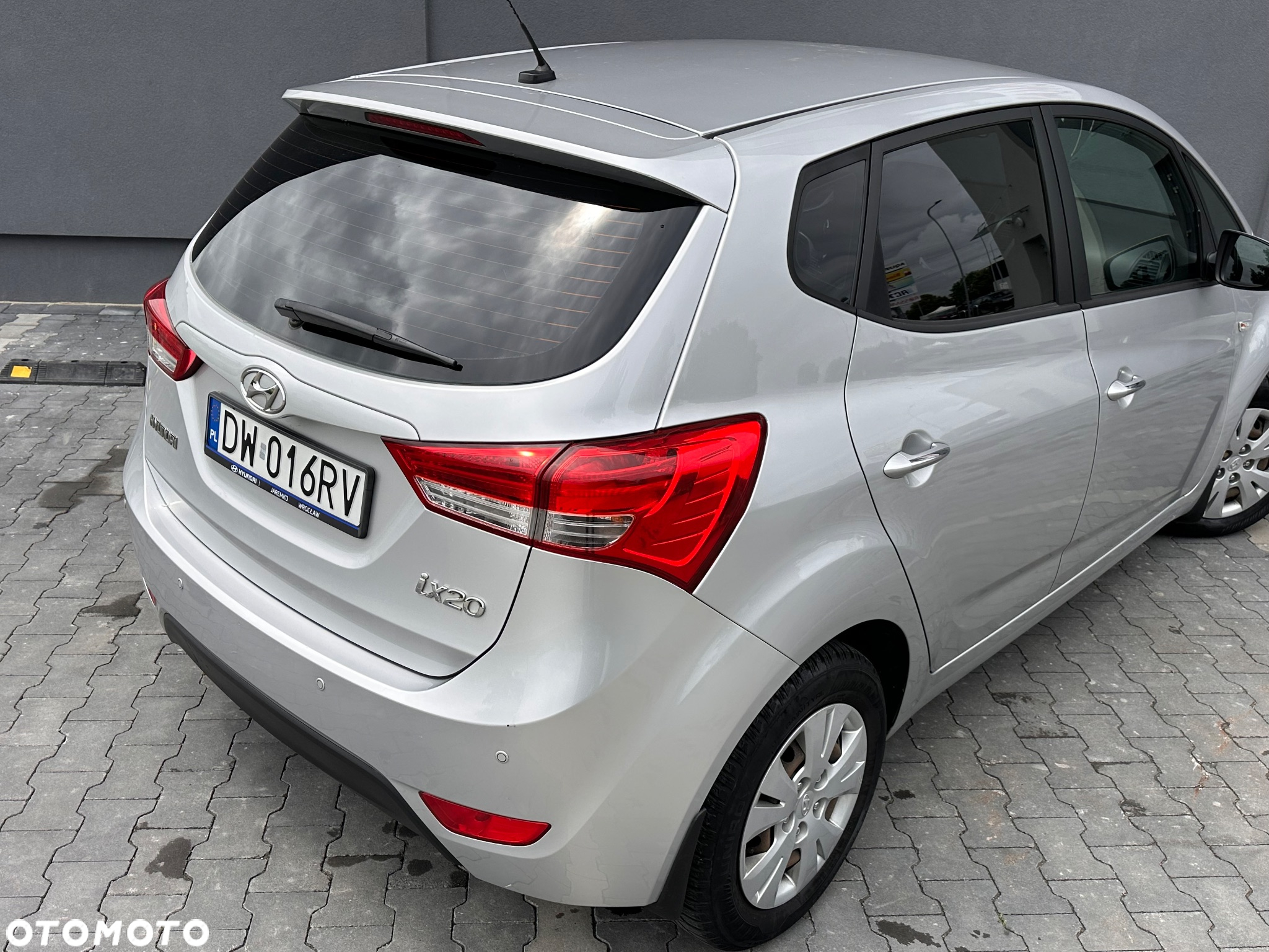 Hyundai ix20 1.6 Premium - 17