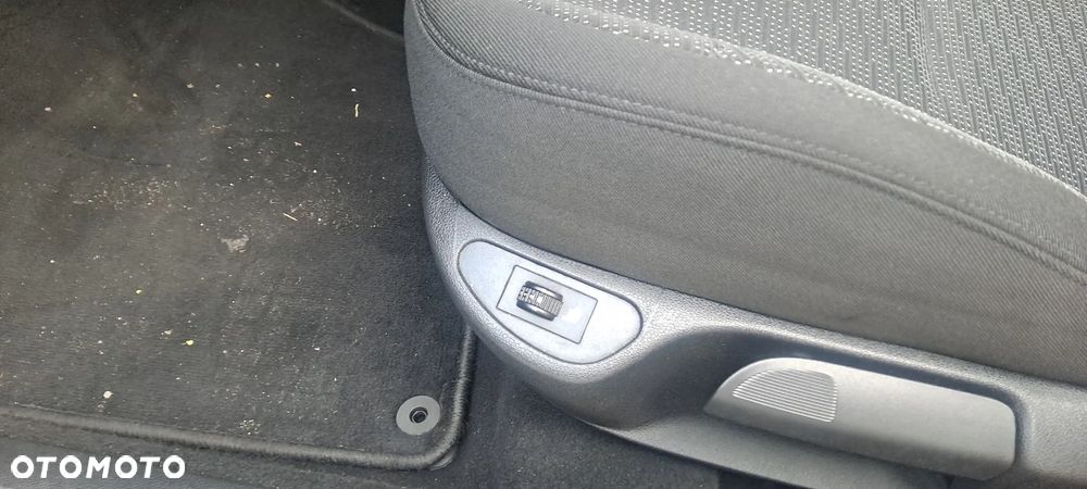 Peugeot 308 e-HDi FAP 110 Stop&Start EGS6 Allure - 5