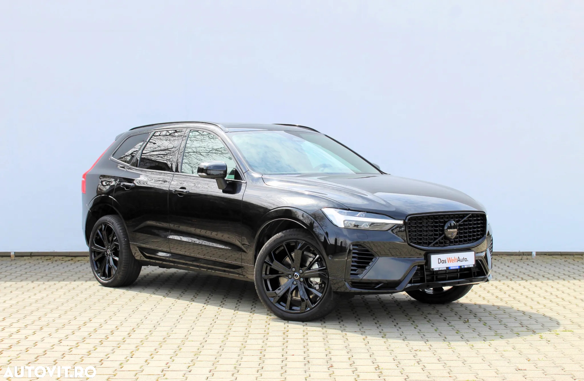 Volvo XC 60 T8 AWD AT PHEV Plus Black Edition - 18