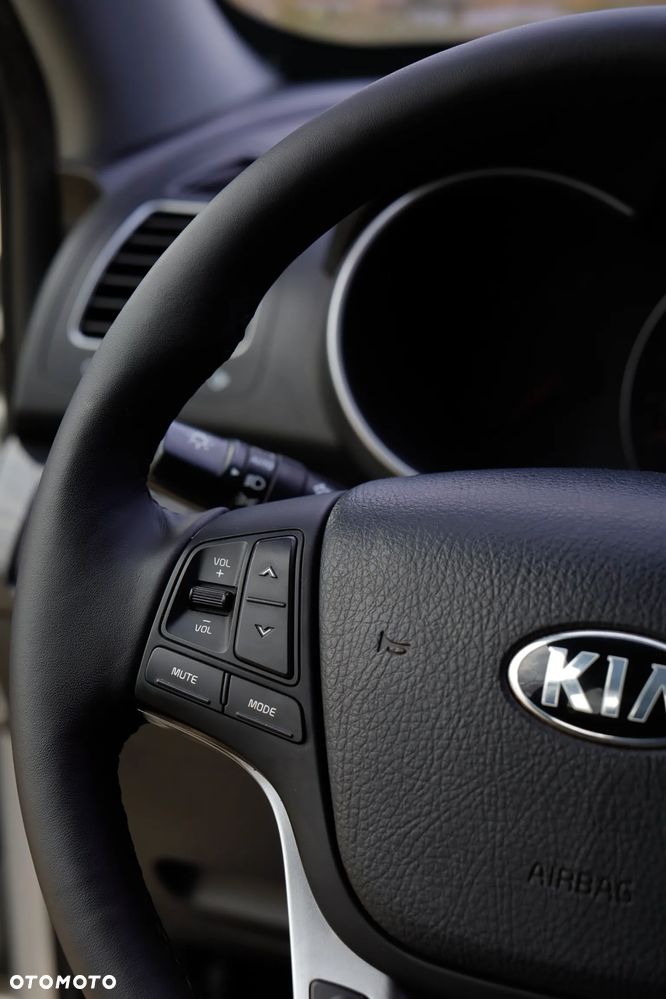 Kia Sorento - 16