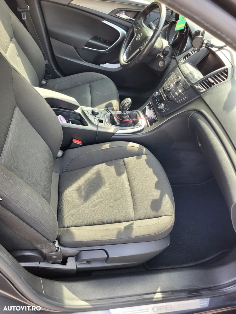 Opel Insignia 2.0 CDTI - 8