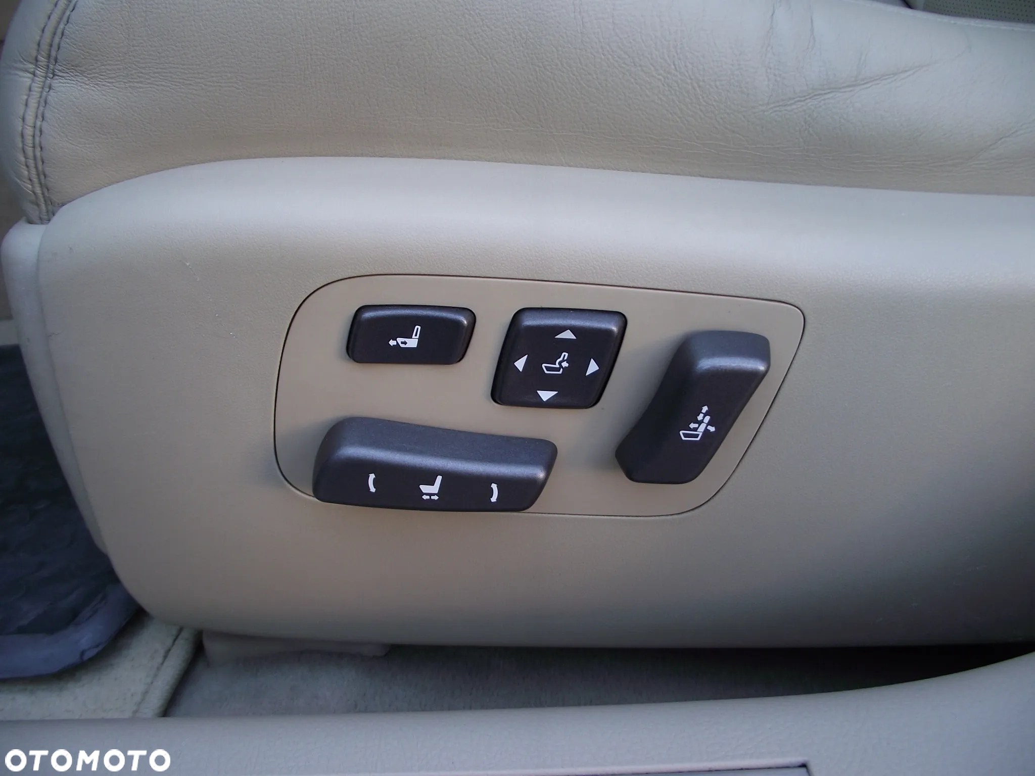 Lexus LS 460 Impression Line - 36