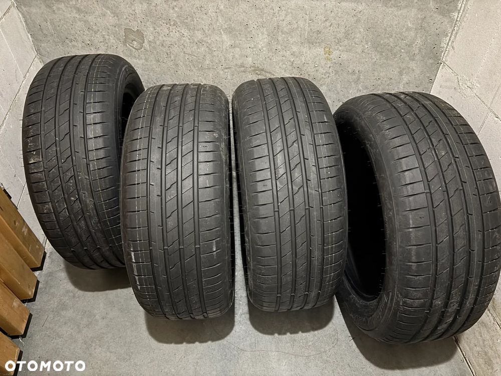 Hankook iON evo SUV 235/55ZR18 104W - 2