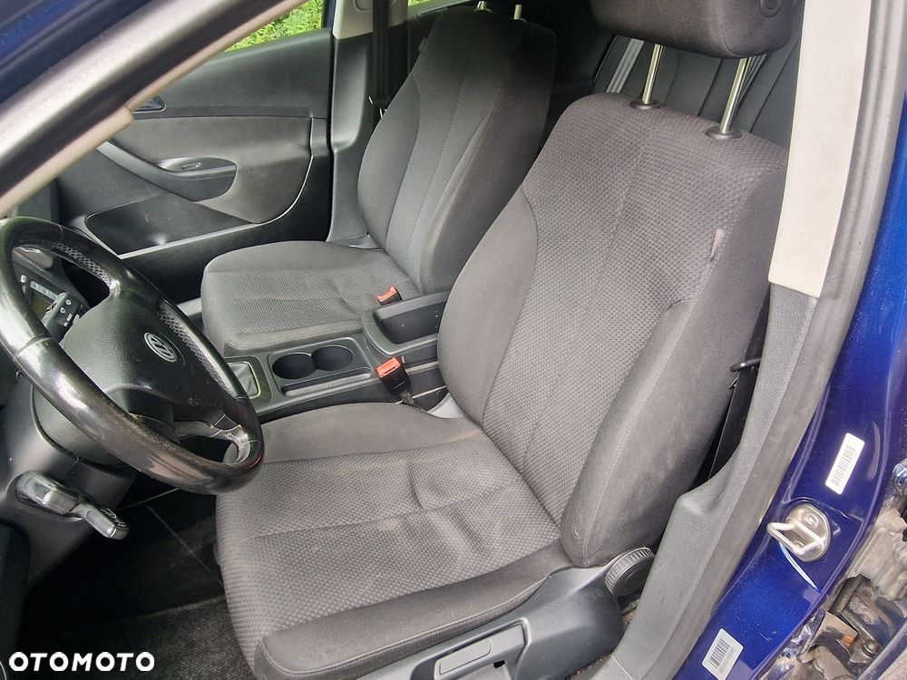 Volkswagen Passat - 7