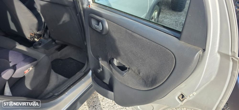 Opel Corsa 1.3 CDTI Silver - 12