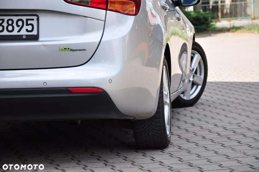 Kia Ceed 1.6 GDI ISG Spirit - 13