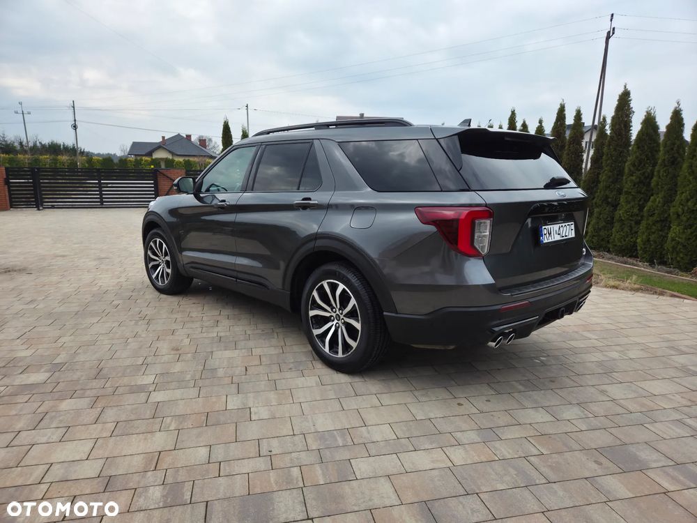 Ford Explorer - 3