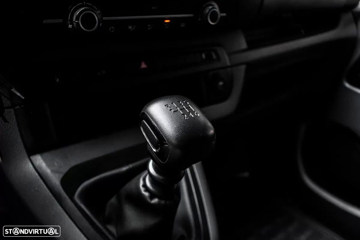 Peugeot expert 2.0 hdi premium - 19