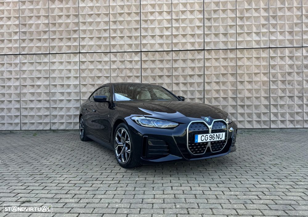 BMW i4 eDrive40 Pack Desportivo M