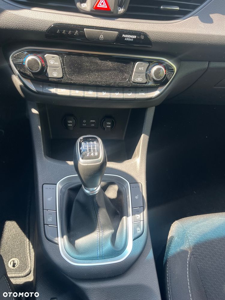 Hyundai i30 1.4 T-GDI Intro Edition - 25