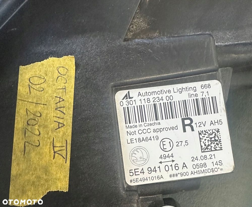 SKODA OCTAVIA IV LAMPA PRAWA PRZEDNIA PRZÓD 5E4941016A - 12