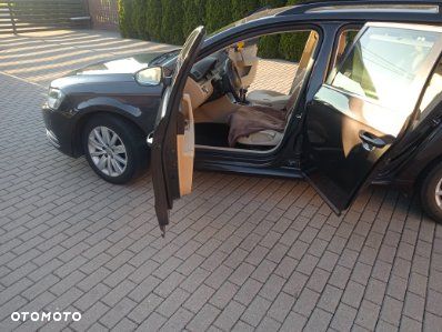 Volkswagen Passat 1.6 TDI Comfortline - 10