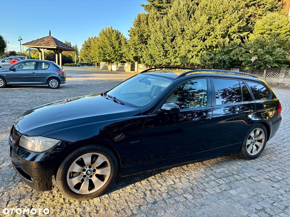 BMW Seria 3 318d - 3