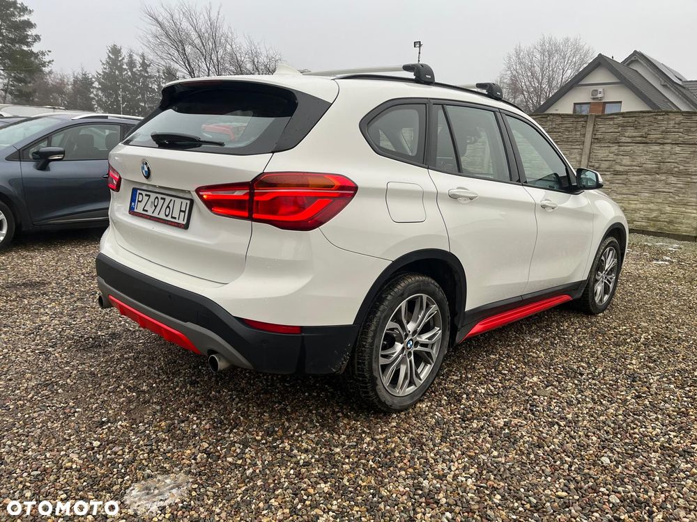 BMW X1 xDrive20i GPF Sport Line sport - 4