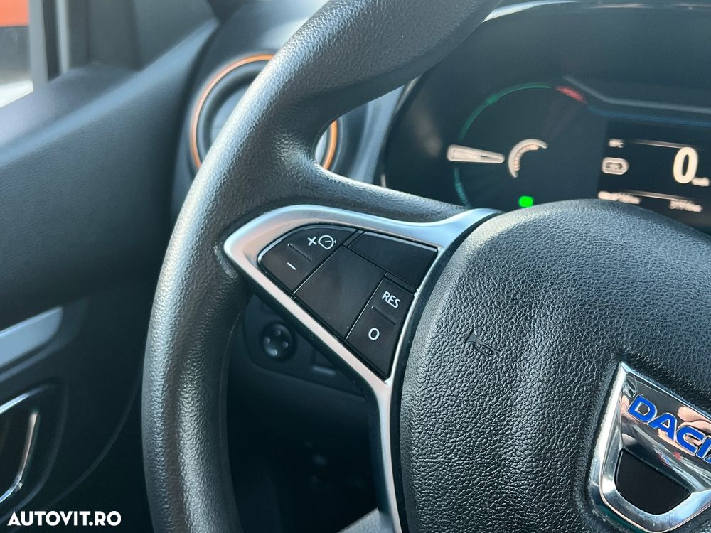 Dacia Spring Expression - 17