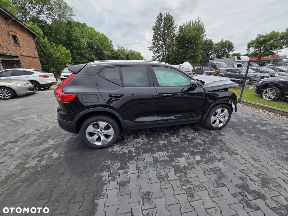 Volvo XC 40 T5 AWD Momentum - 13