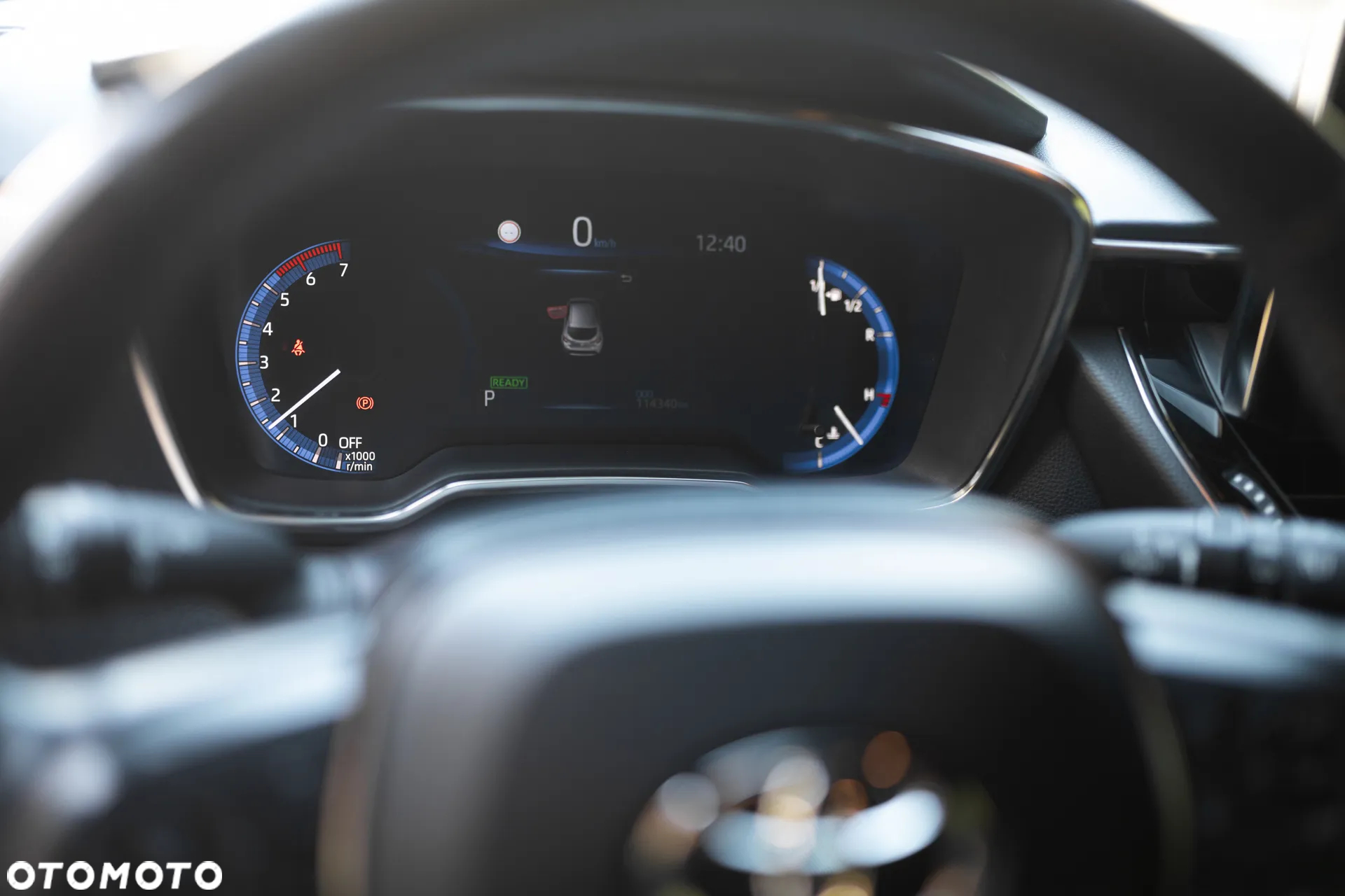 Toyota Corolla 1.8 Hybrid Comfort - 17