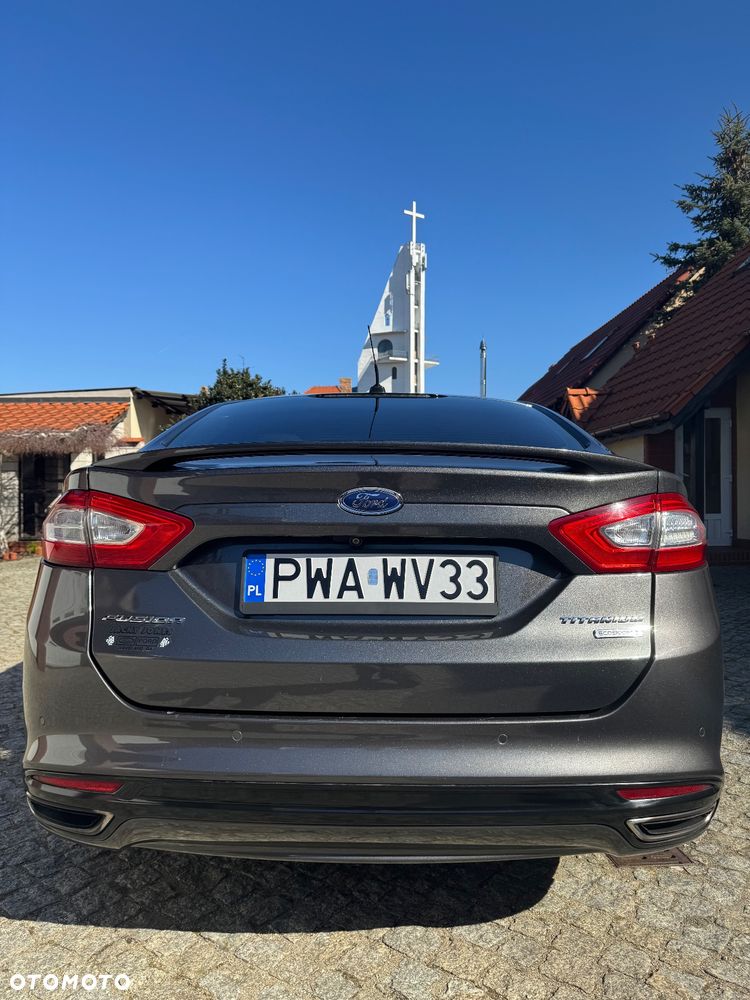 Ford Mondeo 2.0 EcoBoost Titanium - 18