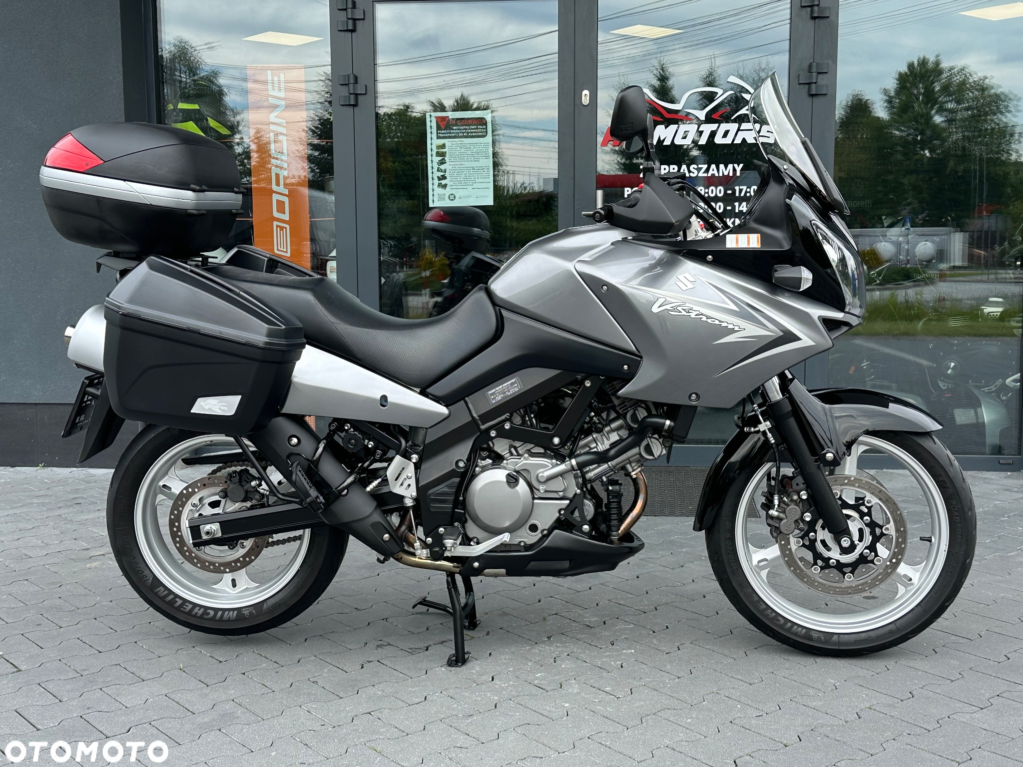 Suzuki V-STROM - 3