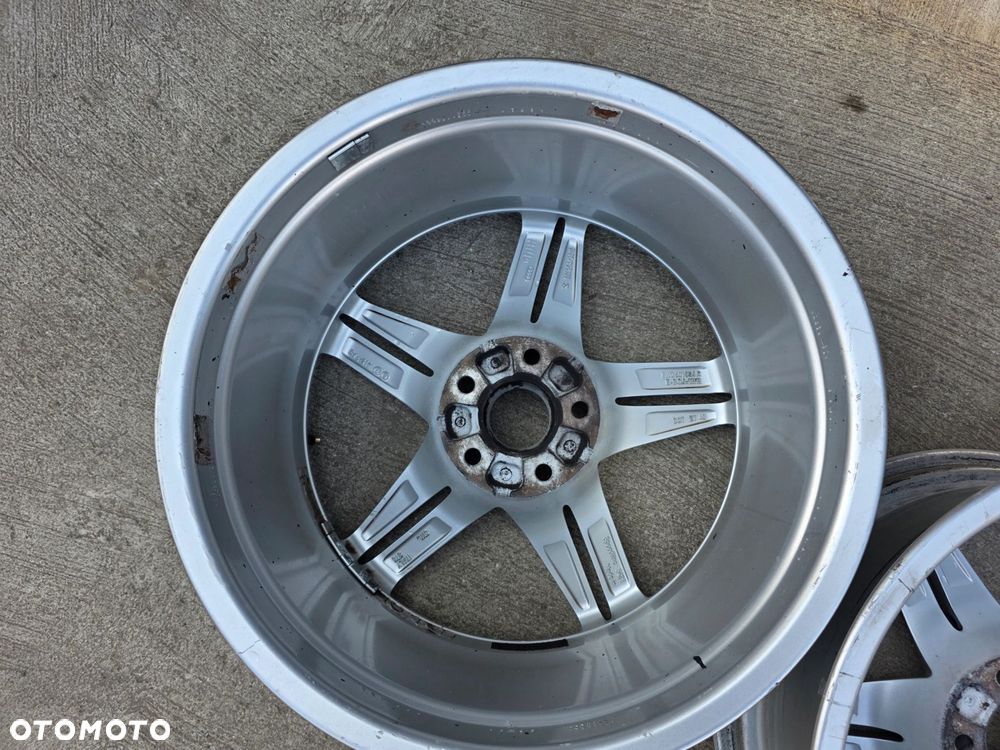 FELGA FELGI KOMPLET VW SKODA AUDI A4 B9 A5 8W 8.0J R18 ET40 8W0601025R 8/26 - 13
